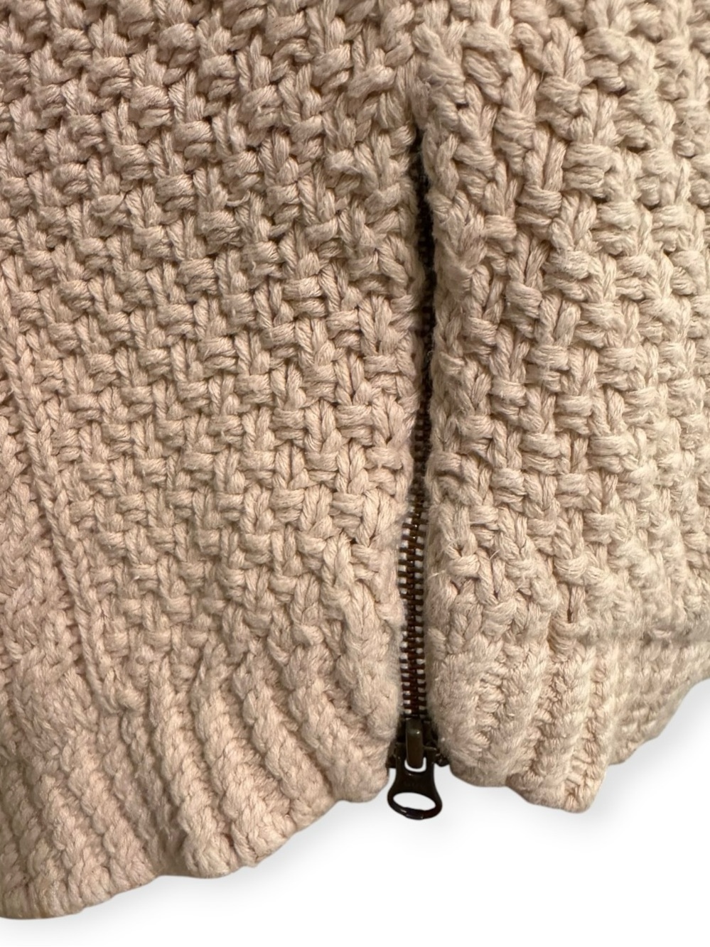 LL Bean Signature Cable Knit Crewneck Sweater - Picture 4 of 11